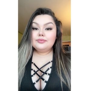 Meet your Posher, Naomi